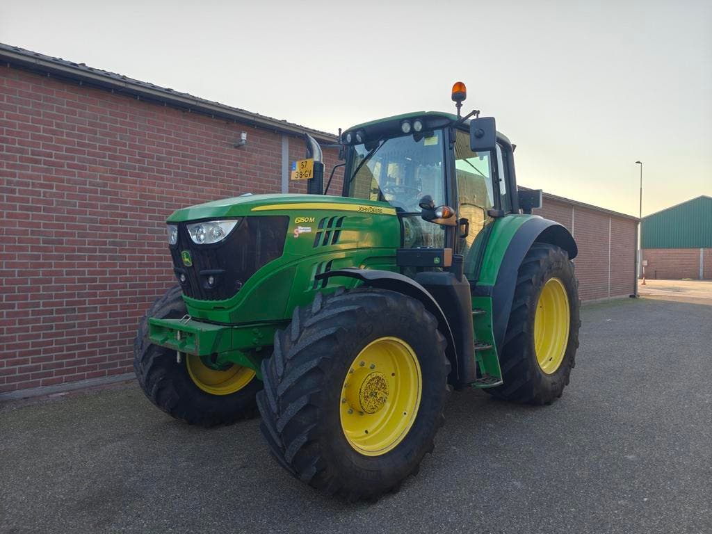 John Deere 6150M (2015)